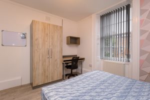 Bedroom B – 18 Leazes Terrace, Flat 2, Newcastle upon Tyne, NE1 4LY
