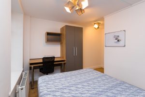 Bedroom B – 16 Leazes Terrace, Flat 1, Newcastle upon Tyne, NE1 4LY